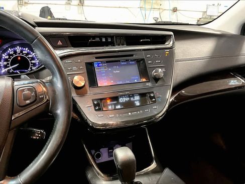 Used 2014 Toyota Avalon XLE Touring FWD image 7