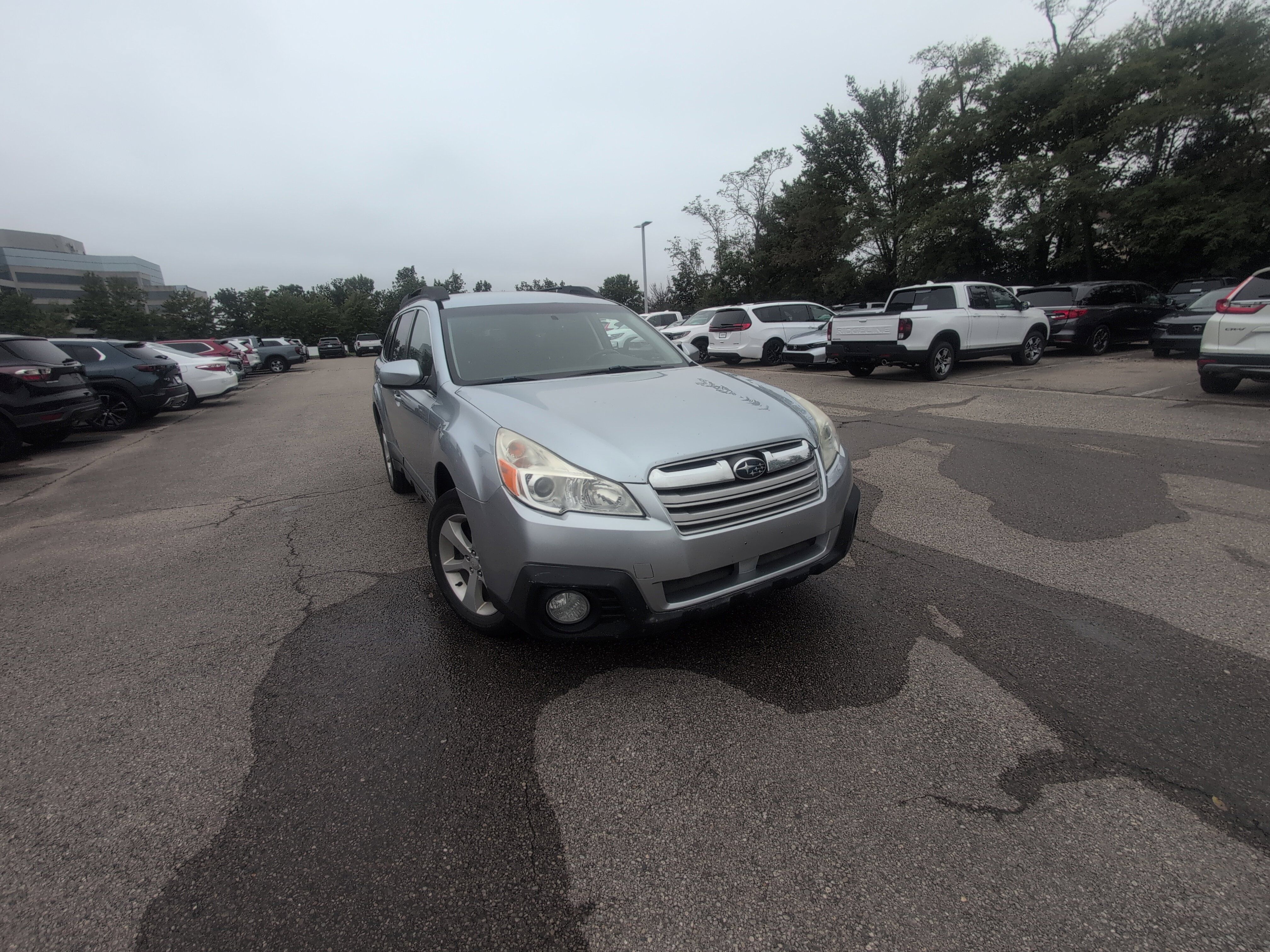 Used 2013 Subaru Outback 2.5i Premium AWD/4WD image 15