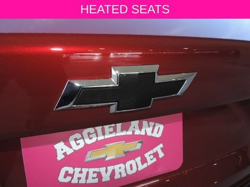 Used 2025 Chevrolet Trax RS w/ Driver Confidence Package FWD image 17