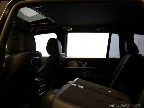 Used 2020 Mercedes-Benz GLS 450 4MATIC image 14