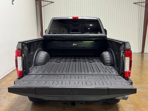 Used 2019 Ford F250 Platinum w/ Platinum Ultimate Package AWD/4WD image 69