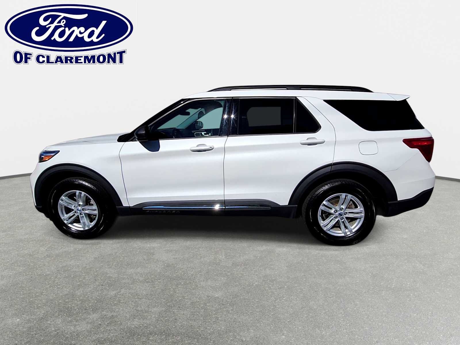 Used 2023 Ford Explorer XLT w/ Class IV Trailer Tow Package AWD/4WD image 6
