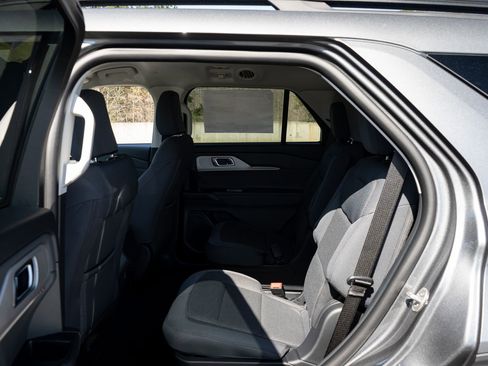 New 2026 Ford Explorer Active image 18