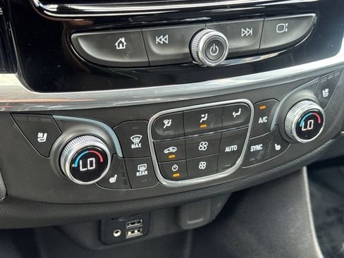 Used 2023 Chevrolet Traverse Premier w/ Redline Edition AWD/4WD image 19