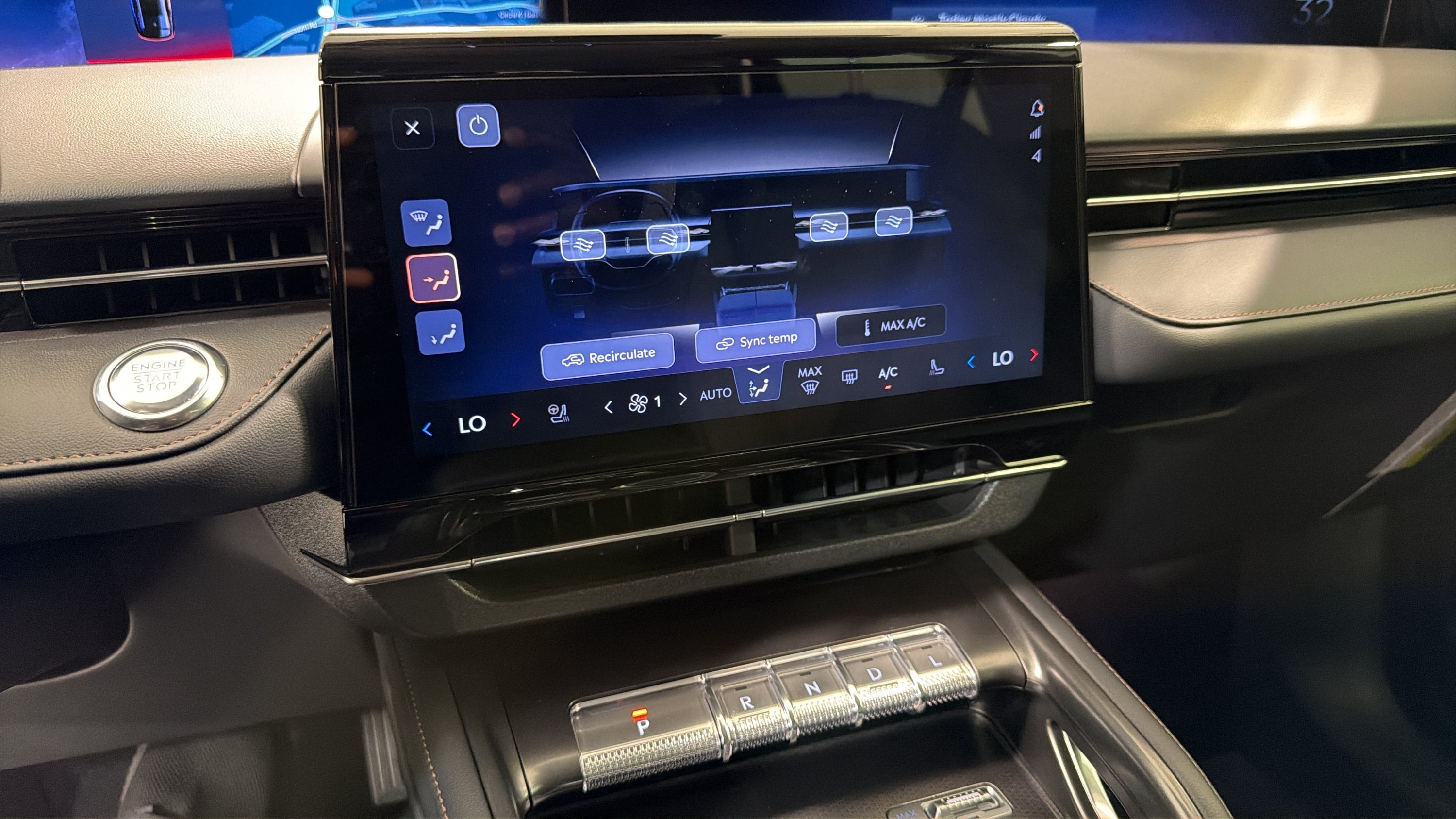 New 2026 Lincoln Nautilus Premier AWD/4WD image 19