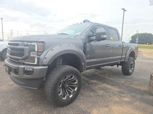 Used 2022 Ford F250 Lariat w/ Black Appearance Package AWD/4WD image 6