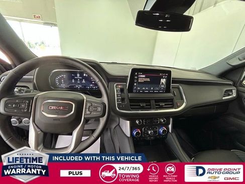 Used 2023 GMC Yukon SLT w/ SLT Luxury Package AWD/4WD image 17