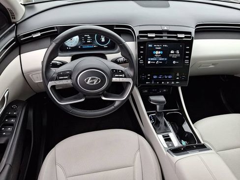 Used 2023 Hyundai Tucson SEL w/ Convenience Package AWD/4WD image 2