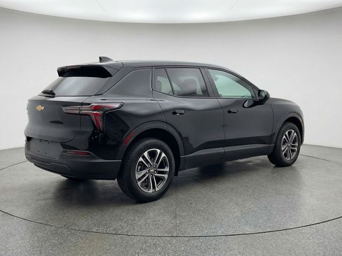 Used 2025 Chevrolet Equinox LT image 9