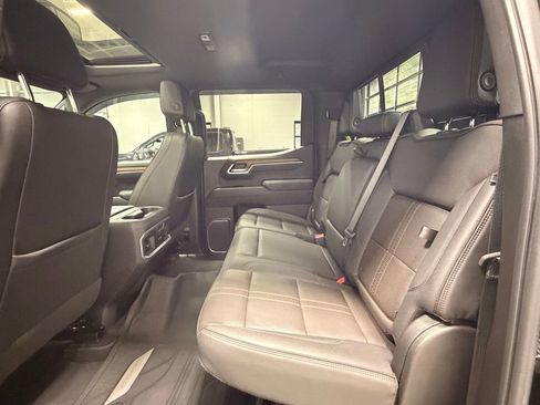 Used 2022 Chevrolet Silverado 1500 High Country w/ Z71 Off-Road Package image 20