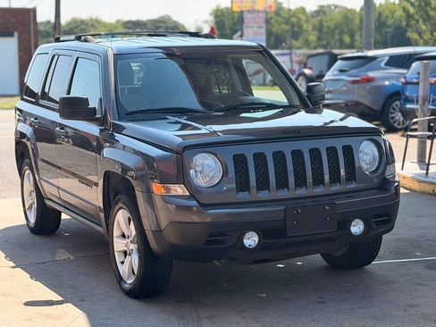 Used 2014 Jeep Patriot Sport w/ Power Value Group FWD image 1