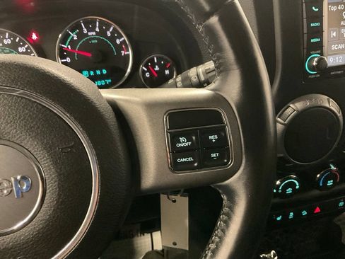 Used 2016 Jeep Wrangler Unlimited Sport AWD/4WD image 18