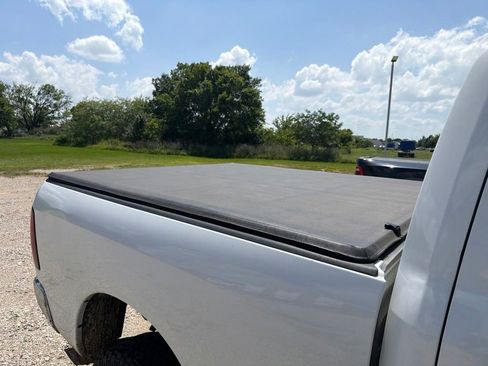 Used 2018 RAM 2500 Tradesman w/ Chrome Appearance Group AWD/4WD image 11