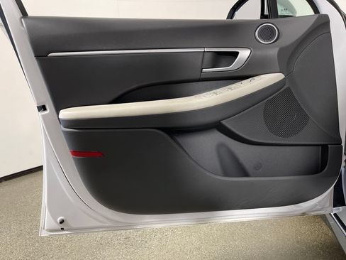 Certified 2025 Hyundai Sonata SEL FWD image 19