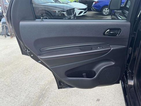 Used 2024 Dodge Durango GT image 11