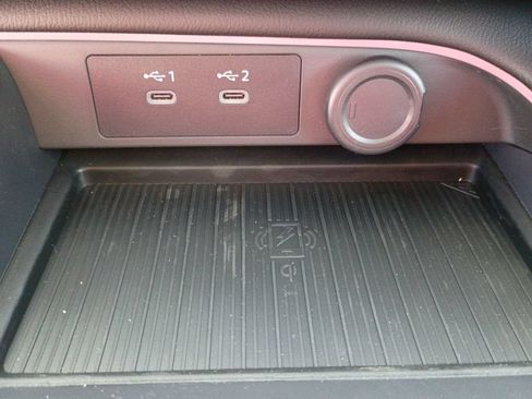 New 2026 Nissan Sentra SR w/ SR Premium Package FWD image 35