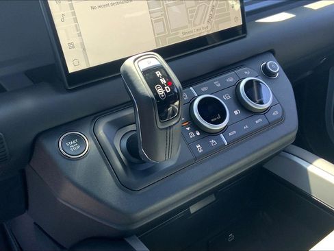 New 2025 Land Rover Defender 110 V8 image 8