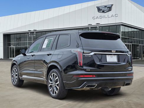 Certified 2023 Cadillac XT6 Sport w/ Technology Package AWD/4WD image 4