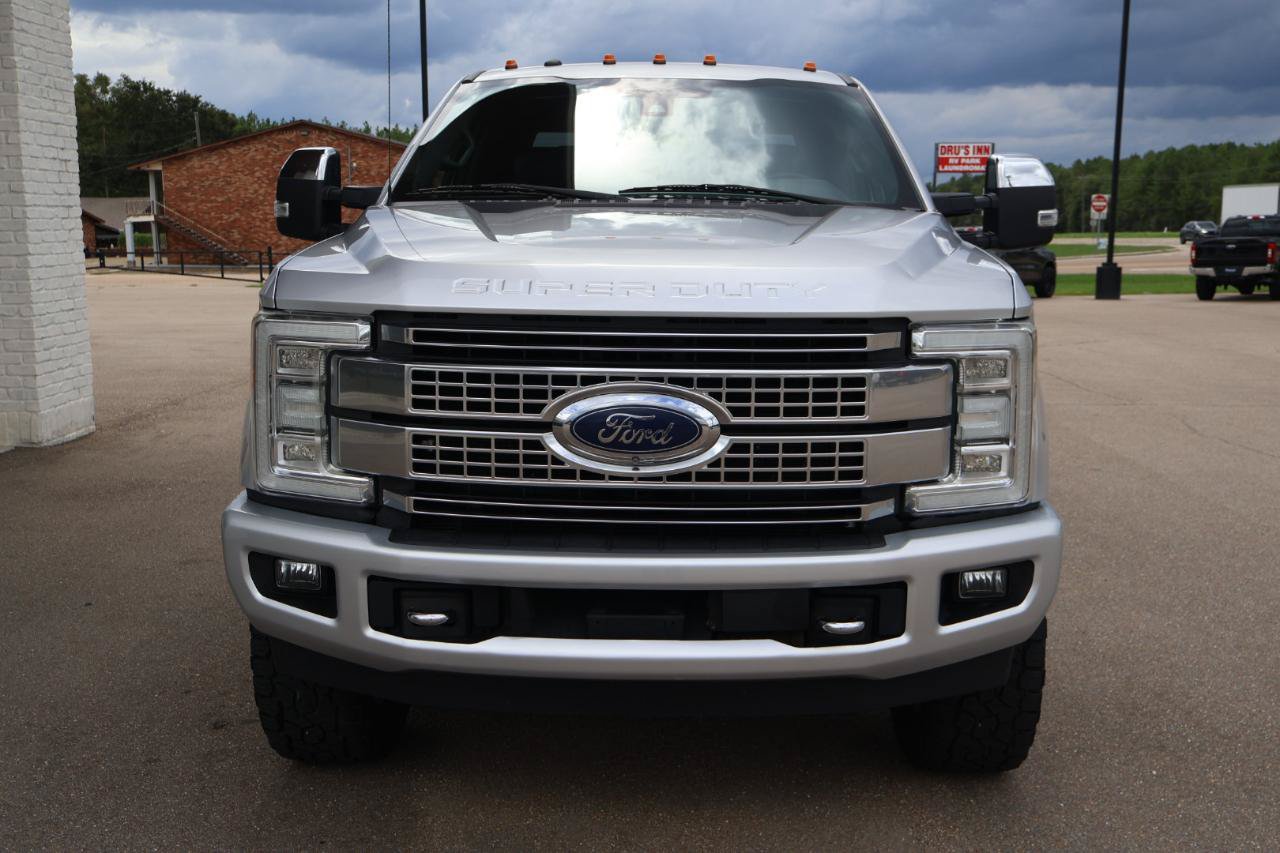 Used 2018 Ford F250 Platinum w/ Platinum Ultimate Package AWD/4WD image 7