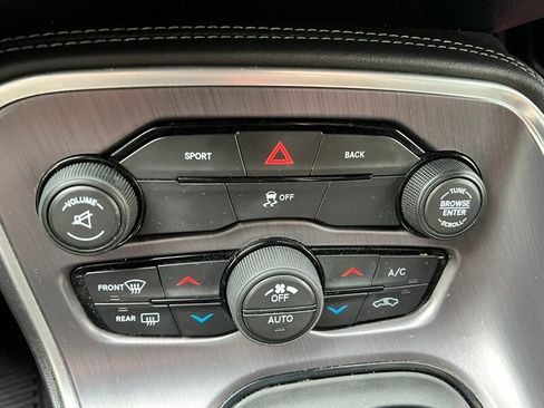 Used 2016 Dodge Challenger SXT w/ Blacktop Package image 27