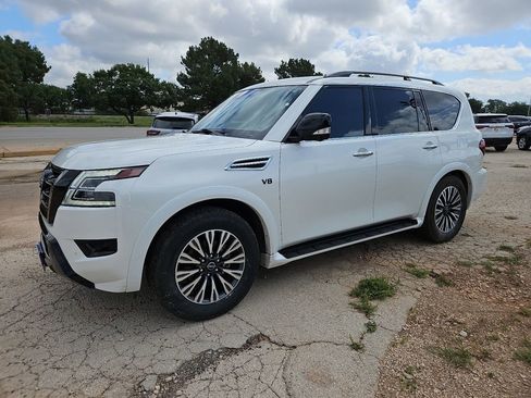 Used 2021 Nissan Armada SL w/ Midnight Edition Package RWD image 5