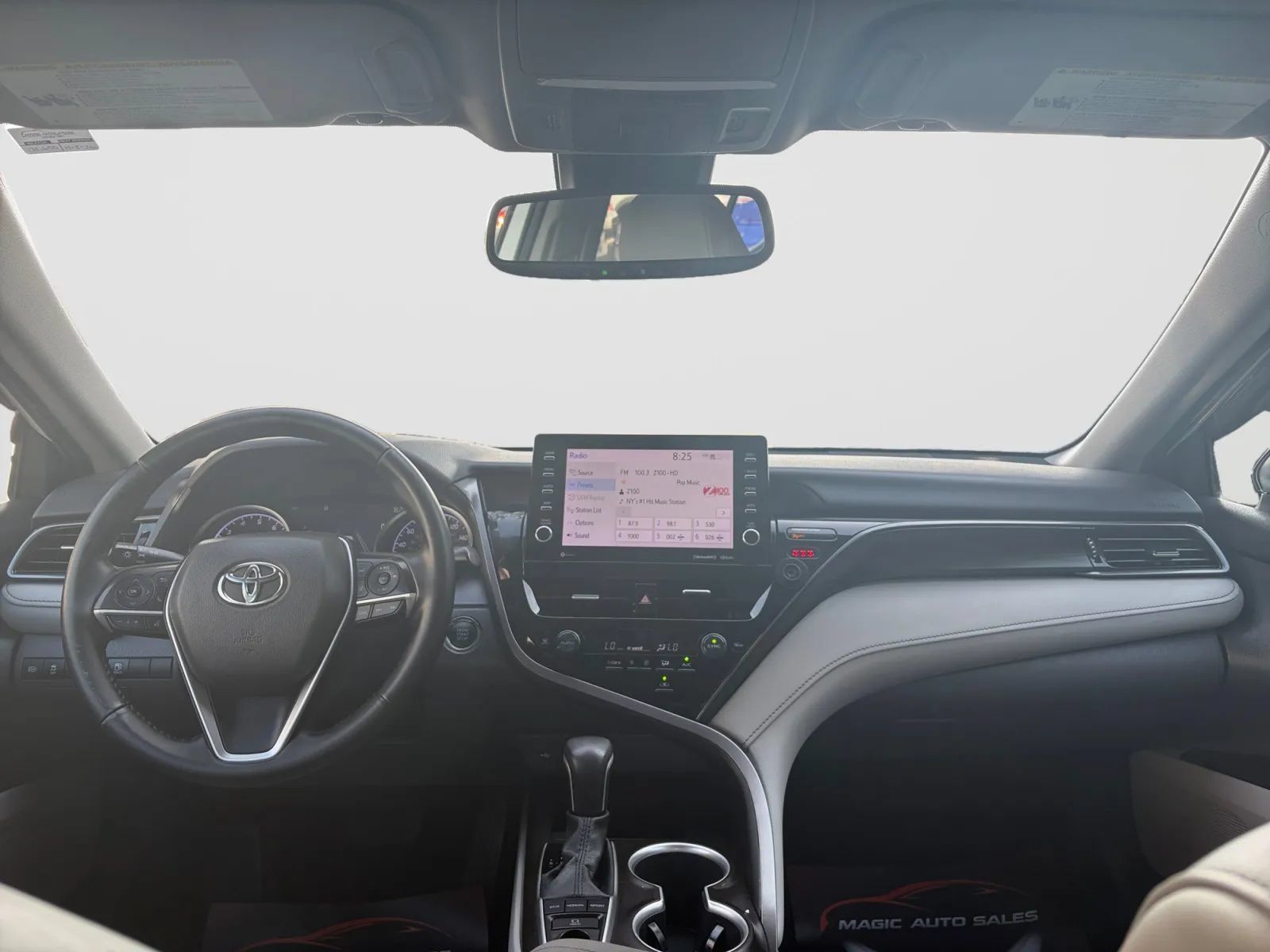Used 2021 Toyota Camry XLE AWD/4WD image 23