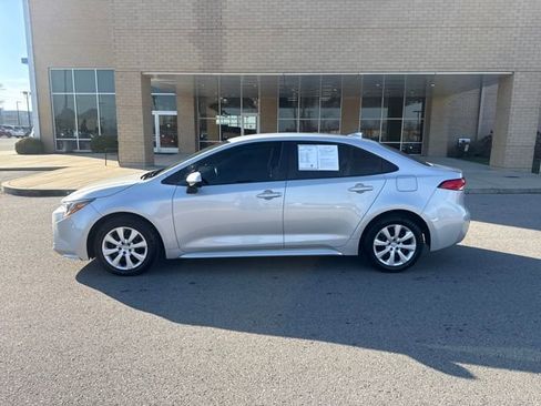 Used 2024 Toyota Corolla LE image 1
