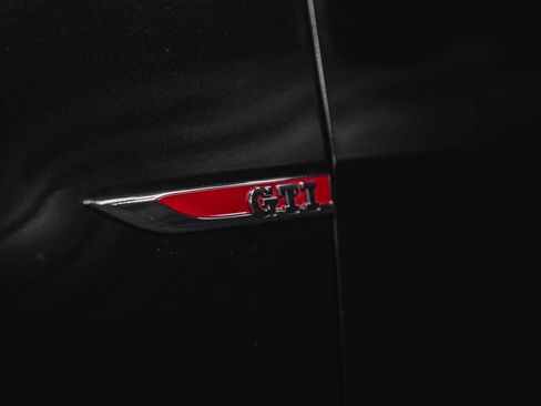 Used 2020 Volkswagen GTI S FWD image 6