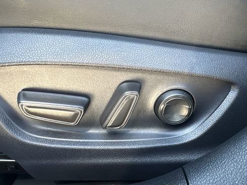 Certified 2021 Toyota Prius Prime Limited image 39