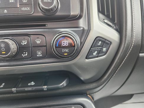 Used 2017 Chevrolet Silverado 1500 LTZ AWD/4WD image 18