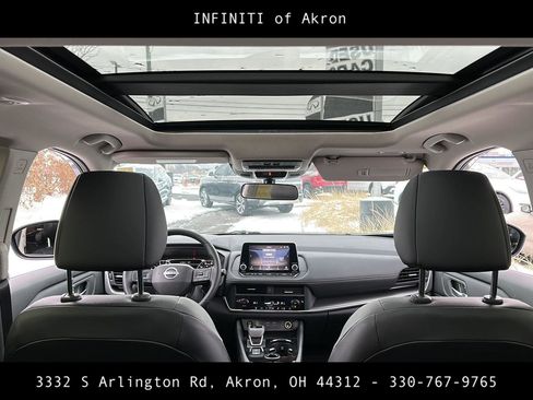 Used 2025 Nissan Rogue SV w/ SV Premium Package image 34