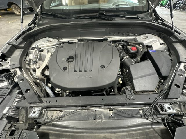 Used 2022 Volvo XC60 B5 Inscription AWD/4WD image 22