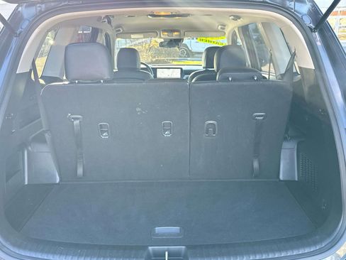 Used 2024 Kia Telluride S image 28