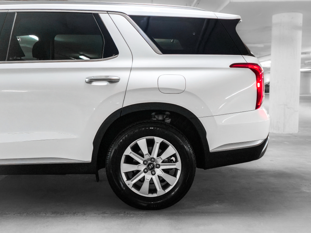 Used 2025 Hyundai Palisade SEL AWD/4WD image 16