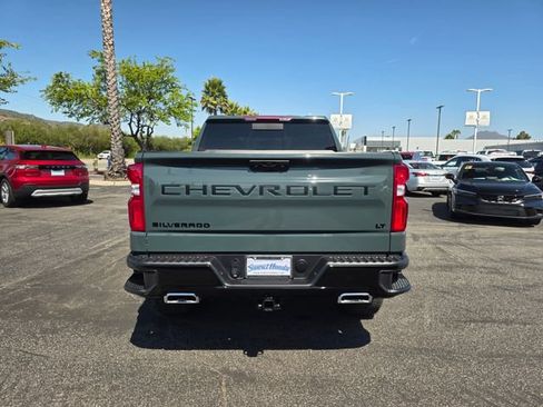 Used 2025 Chevrolet Silverado 1500 LT Trail Boss w/ Convenience Package II AWD/4WD image 9