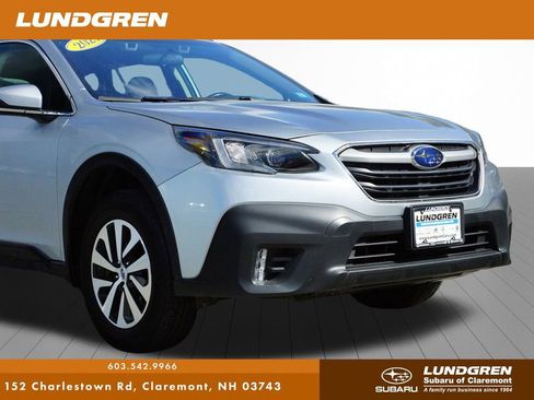 Used 2021 Subaru Outback Premium image 11