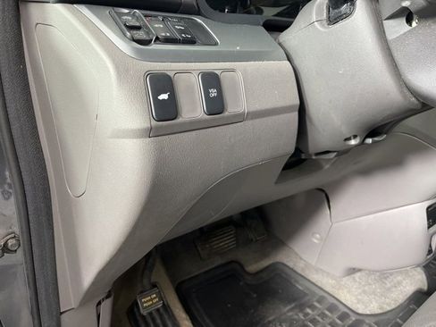 Used 2010 Honda Odyssey EX-L image 28