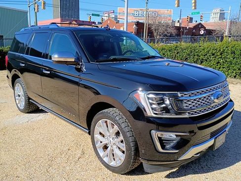 Used 2019 Ford Expedition Platinum image 16