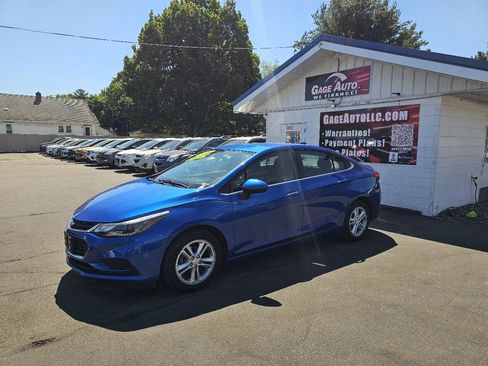 Used 2016 Chevrolet Cruze LT w/ Convenience Package FWD image 5