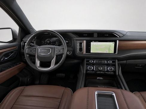 Used 2023 GMC Yukon XL Denali Ultimate AWD/4WD image 36