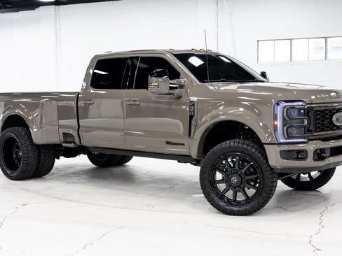 Used 2026 Ford F450 King Ranch w/ Chrome Package AWD/4WD image 4