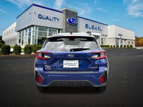 Used 2024 Subaru Crosstrek 2.5i Limited AWD/4WD image 3