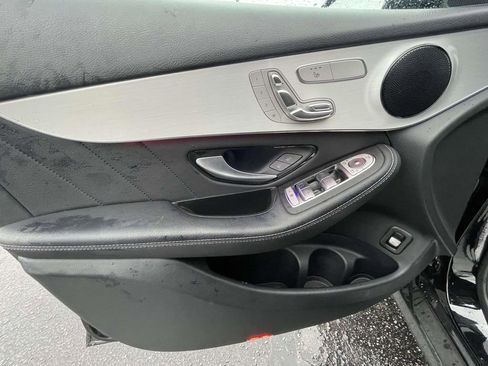 Used 2022 Mercedes-Benz GLC 300 image 16