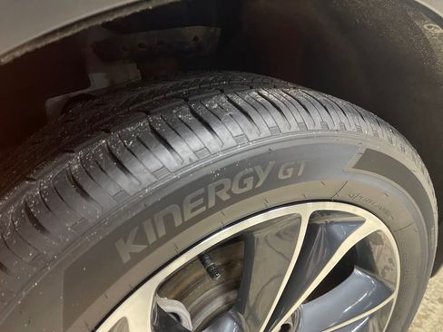 Certified 2021 Buick Encore GX Essence w/ Advanced Technology Package image 28