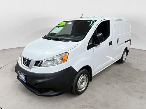 Used 2018 Nissan NV200 S w/ Cruise Control Package image 1