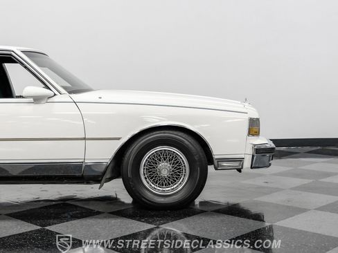 Used 1987 Chevrolet Caprice Classic Brougham image 30