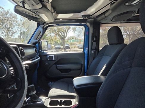 Used 2023 Jeep Wrangler Sport S image 6