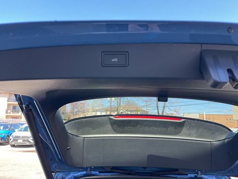 New 2026 Volkswagen Tiguan SE R-Line image 17