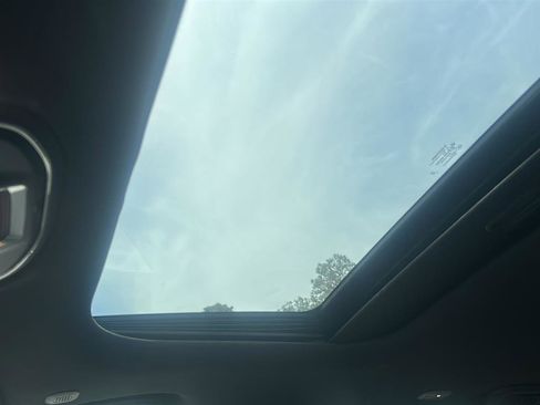 Used 2025 Jeep Grand Cherokee L Laredo w/ Luxury Tech Group I image 25