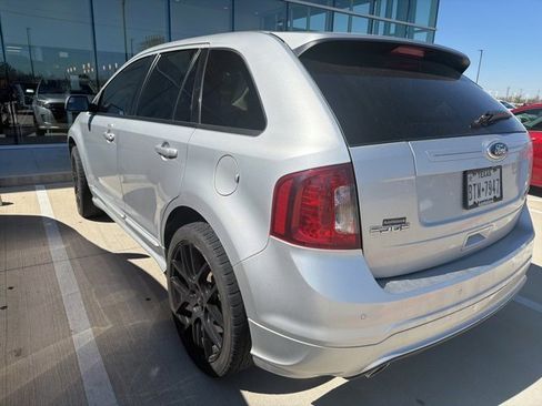 Used 2013 Ford Edge Sport w/ Driver Entry Pkg image 2